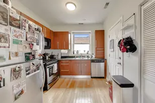 3105 W Argyle St, Chicago, IL 60625 - Photo 7