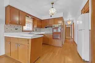 4414 N Nagle Ave, Harwood Heights, IL 60706 - Photo 3