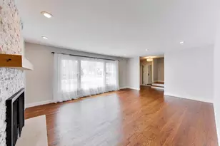 504 W Berkley Dr, Arlington Heights, IL 60004 - Photo 9