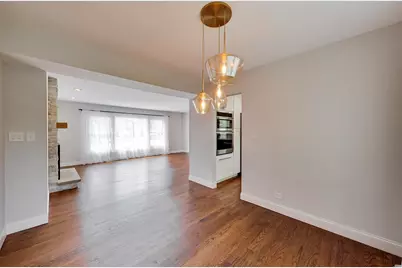 504 W Berkley Drive, Arlington Heights, IL 60004 - Photo 11