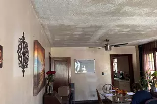 621 W Keith Ave, Waukegan, IL 60085 - Photo 7