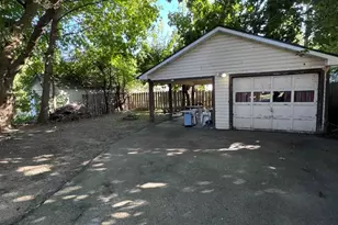 621 W Keith Ave, Waukegan, IL 60085 - Photo 3