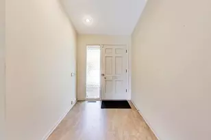 900 Stonegate Dr, Highland Park, IL 60035 - Photo 5