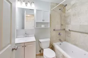 4743 W Roscoe St, Chicago, IL 60641 - Photo 13