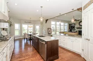 40W699 Maplehurst Ln, Hampshire, IL 60140 - Photo 13