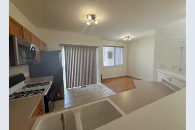 1585 Spencer Court, Gurnee, IL 60031 - Photo 7