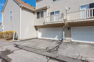 1585 Spencer Ct, Gurnee, IL 60031 - Photo 5