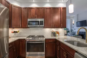 1914 N Sheffield Ave, Chicago, IL 60614 - Photo 13