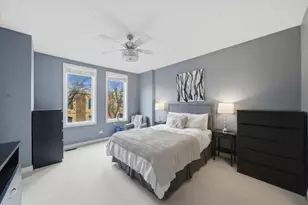 527 N Peoria St, Chicago, IL 60642 - Photo 13