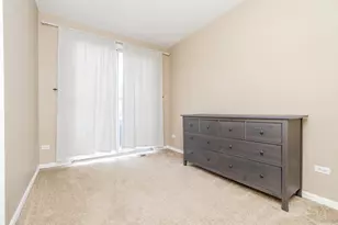 36 Arboretum Dr, Lombard, IL 60148 - Photo 15