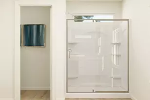 122 Pinehill St, South Elgin, IL 60177 - Photo 9