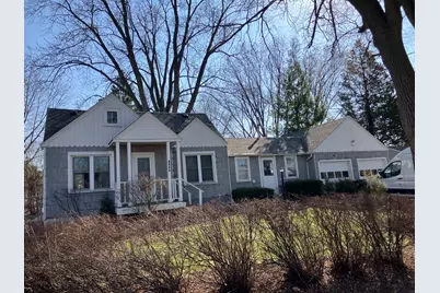 1511 N Poplar Avenue, Round Lake Beach, IL 60073 - Photo 1