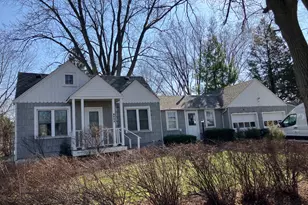 1511 N Poplar Ave, Round Lake Beach, IL 60073 - Photo 1