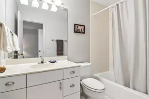 985 Coventry Ln, Highland Park, IL 60035 - Photo 33