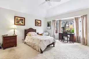 985 Coventry Ln, Highland Park, IL 60035 - Photo 23