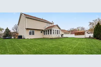 402 Badger Lane, Oswego, IL 60543 - Photo 3