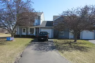 3314 Greenwich Ln, Island Lake, IL 60042 - Photo 1