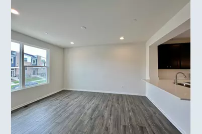 [Address not provided], Warrenville, IL 60555 - Photo 3