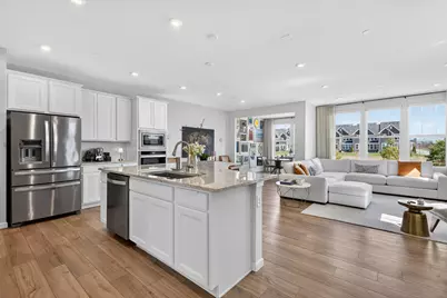 2204 Weatherbee Lane, Naperville, IL 60563 - Photo 5