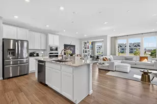 2204 Weatherbee Ln, Naperville, IL 60563 - Photo 5