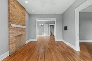 1658 W Nelson St, Chicago, IL 60657 - Photo 3