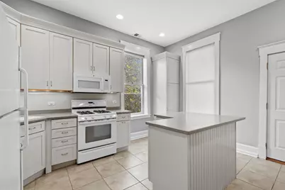 1658 W Nelson Street, Chicago, IL 60657 - Photo 7