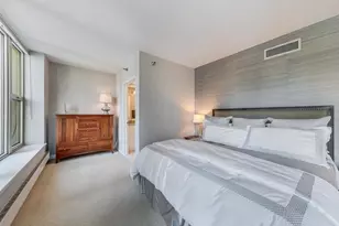 25 E Superior St, Chicago, IL 60611 - Photo 13