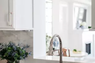 25 E Superior St, Chicago, IL 60611 - Photo 11