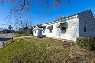 2633 16th St, Moline, IL 61265 - Photo 23