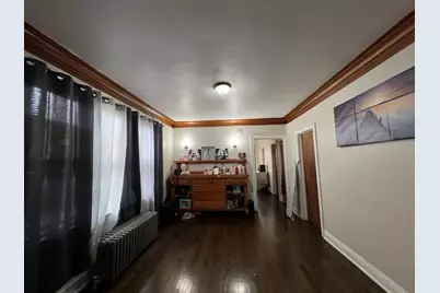 8242 S Houston Avenue, Chicago, IL 60617 - Photo 7