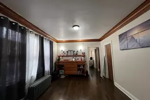 8242 S Houston Ave, Chicago, IL 60617 - Photo 7