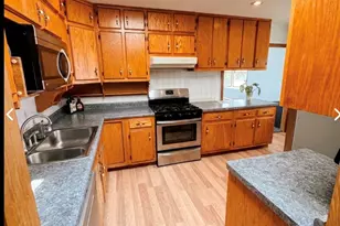 341 Hale Ave, Romeoville, IL 60446 - Photo 3