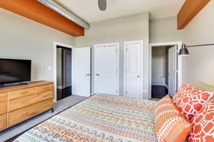 4846 N Clark St, Chicago, IL 60640 - Photo 19