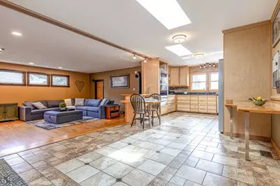 521 Castlewood Lane, Buffalo Grove, IL 60089 - Photo 11