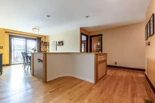 521 Castlewood Ln, Buffalo Grove, IL 60089 - Photo 7