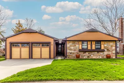 521 Castlewood Lane, Buffalo Grove, IL 60089 - Photo 3