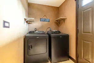 521 Castlewood Ln, Buffalo Grove, IL 60089 - Photo 15