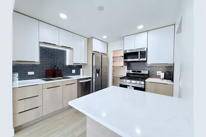 98 Marble Hill Court #B2, Schaumburg, IL 60193 - Photo 9