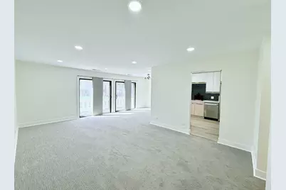 98 Marble Hill Court #B2, Schaumburg, IL 60193 - Photo 3