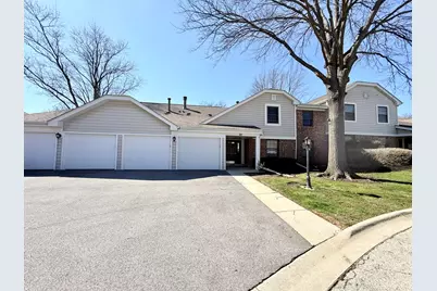 98 Marble Hill Court #B2, Schaumburg, IL 60193 - Photo 1