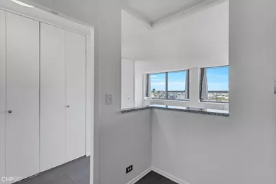 1355 N Sandburg Terrace #2005, Chicago, IL 60610 - Photo 11