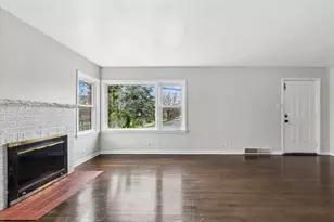 17917 Ashland Ave, Homewood, IL 60430 - Photo 3