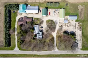 15555 McGirr Rd, Hinckley, IL 60520 - Photo 31