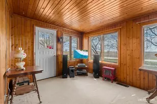 15555 McGirr Rd, Hinckley, IL 60520 - Photo 5