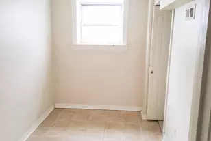 [Address not provided], Chicago, IL 60651 - Photo 7