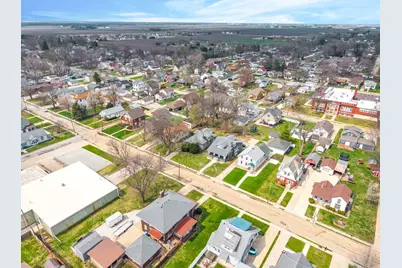 2319 5th Street, Peru, IL 61354 - Photo 31