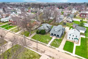 2319 5th St, Peru, IL 61354 - Photo 27