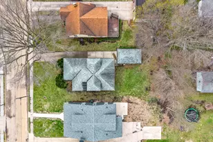 2319 5th St, Peru, IL 61354 - Photo 33