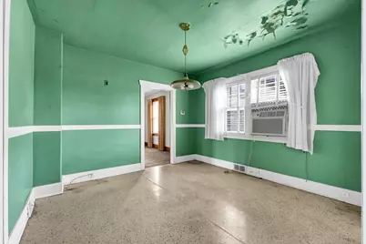 2319 5th Street, Peru, IL 61354 - Photo 9