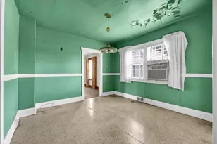 2319 5th St, Peru, IL 61354 - Photo 9